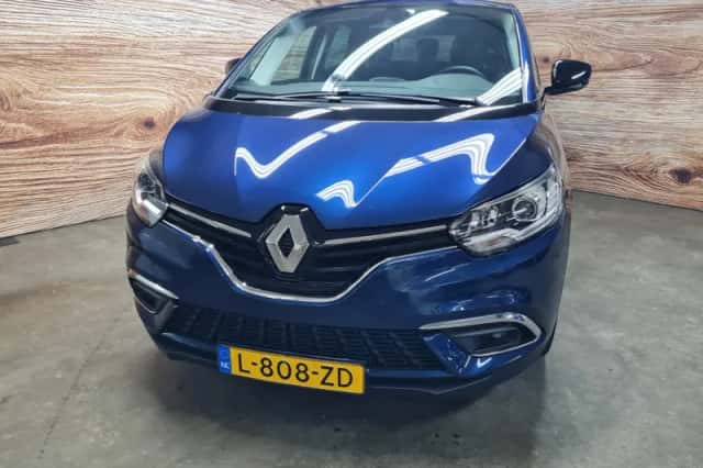 Renault Scénic (2021) thumbnail 4