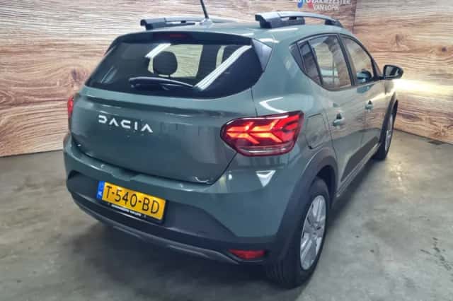 Dacia Sandero (2023) thumbnail 5