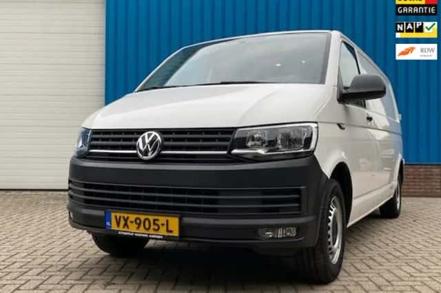 Volkswagen Transporter (2016) thumbnail 1