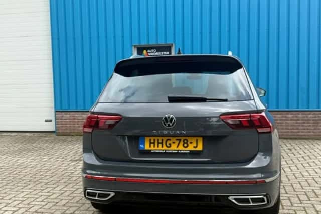 Volkswagen Tiguan (2024) thumbnail 5