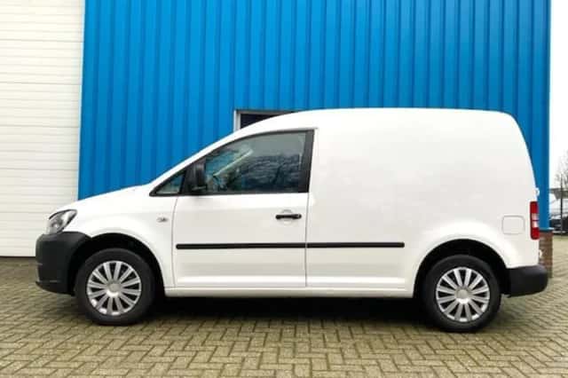 Volkswagen Caddy (2011) thumbnail 4