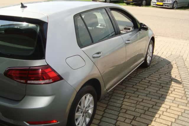 Volkswagen Golf (2019) thumbnail 3