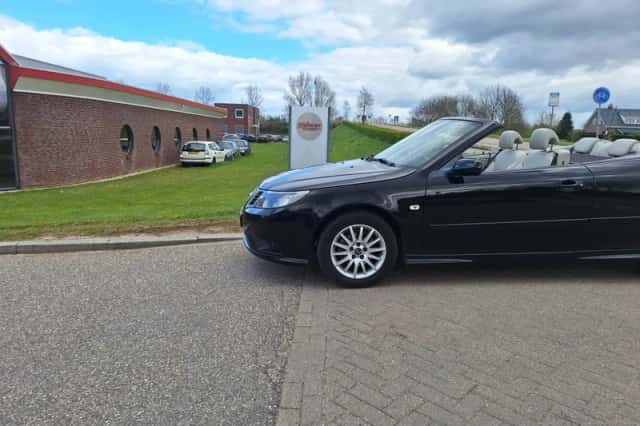 Saab 9-3 (2009) thumbnail 1