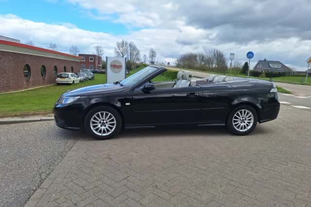 Saab 9-3 (2009) thumbnail 2