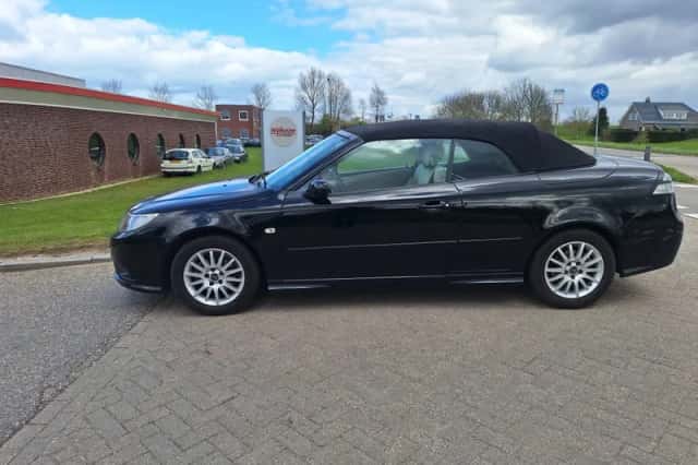 Saab 9-3 (2009) thumbnail 3