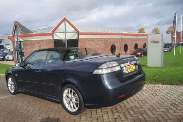 Saab 9-3 (2010) thumbnail 2