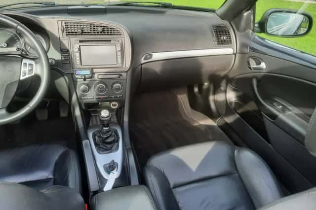 Saab 9-3 (2010) thumbnail 6