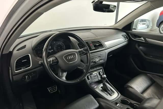 Audi Q3 (2018) thumbnail 6