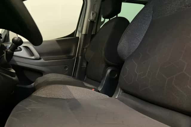 Peugeot Partner (2018) thumbnail 6