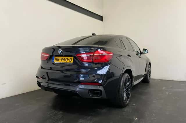 BMW X6 (2015) thumbnail 2