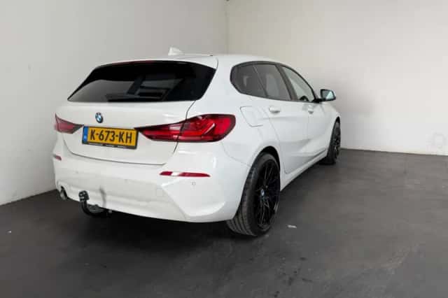 BMW 1-Serie (2021) thumbnail 2