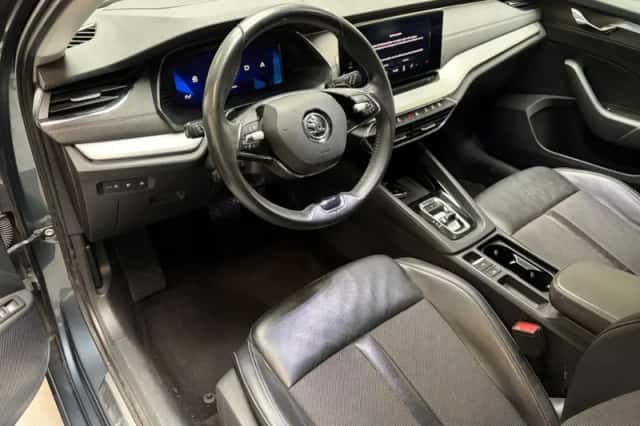 Škoda Octavia (2021) thumbnail 3