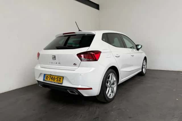 SEAT Ibiza (2021) thumbnail 2