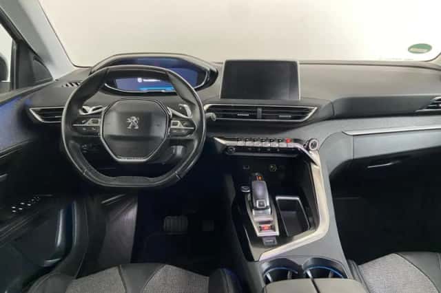 Peugeot 5008 (2017) thumbnail 4