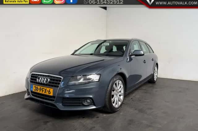 Audi A4 (2011) thumbnail 1