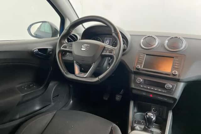 SEAT Ibiza (2016) thumbnail 5