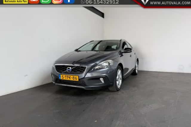 Volvo V40 Cross Country (2014) thumbnail 1