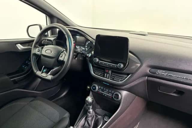 Ford Fiesta (2017) thumbnail 4