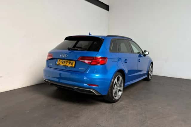 Audi A3 (2018) thumbnail 2