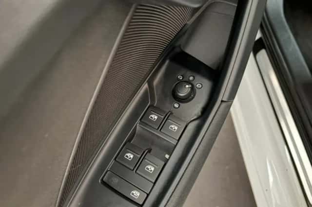 Audi A3 (2021) thumbnail 5