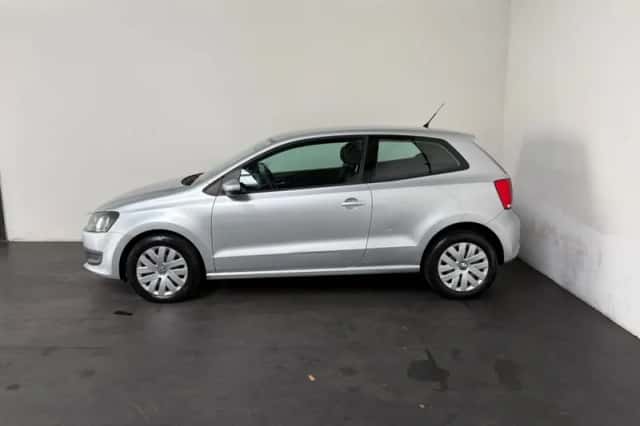 Volkswagen Polo (2013) thumbnail 2