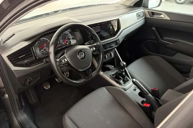 Volkswagen Polo (2018) thumbnail 3