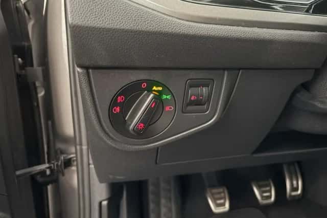 Volkswagen Polo (2018) thumbnail 5