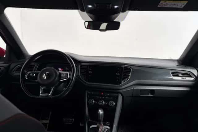 Volkswagen T-Roc (2021) thumbnail 3