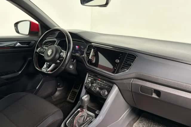 Volkswagen T-Roc (2021) thumbnail 4