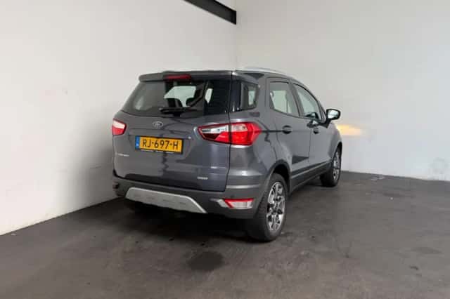 Ford EcoSport (2017) thumbnail 2