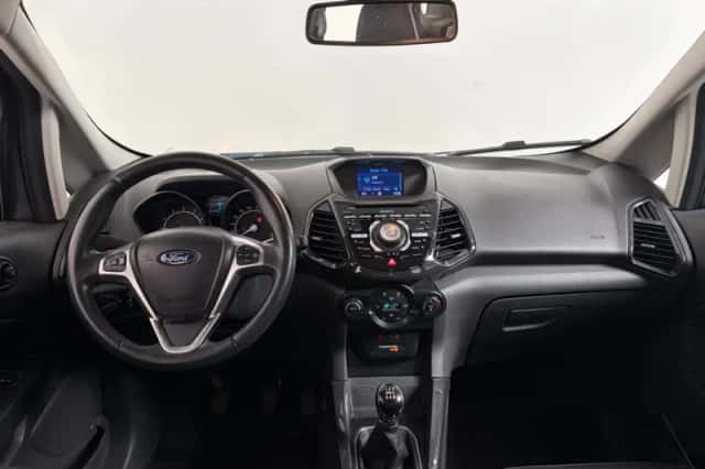 Ford EcoSport (2017) thumbnail 3
