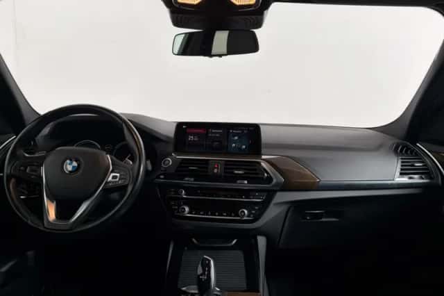 BMW X3 (2019) thumbnail 3