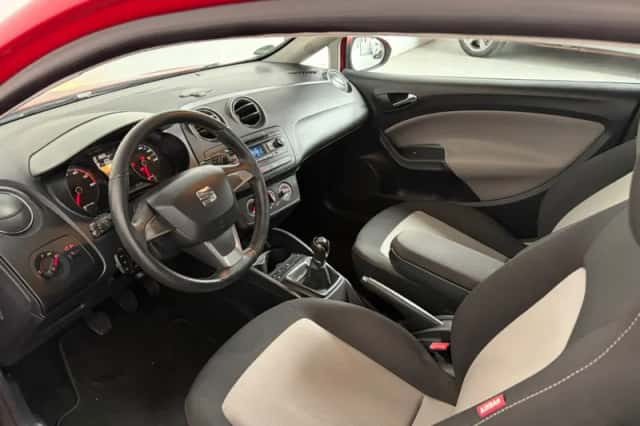 SEAT Ibiza (2014) thumbnail 6