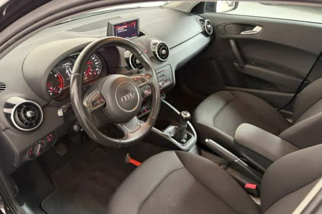 Audi A1 (2014) thumbnail 5