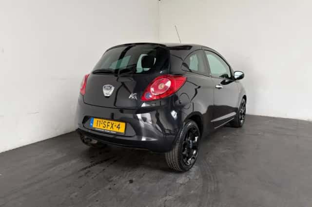Ford Ka (2011) thumbnail 2