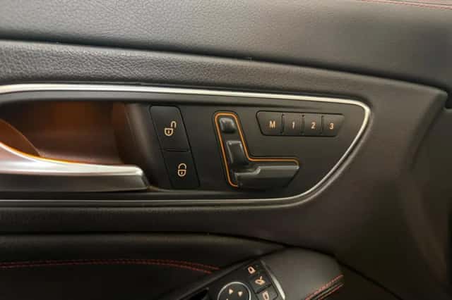 Mercedes-Benz CLA-Klasse (2013) thumbnail 6