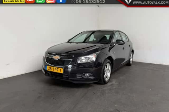 Chevrolet Cruze (2012) thumbnail 1