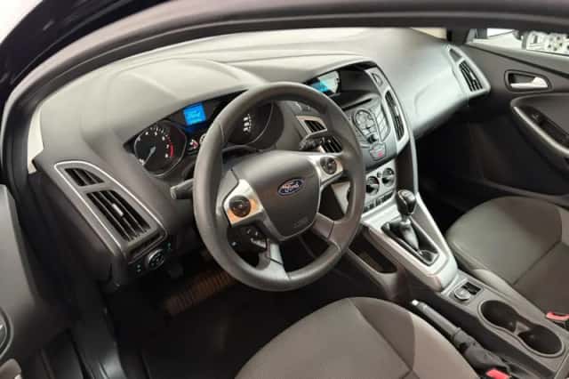 Ford Focus (2014) thumbnail 6