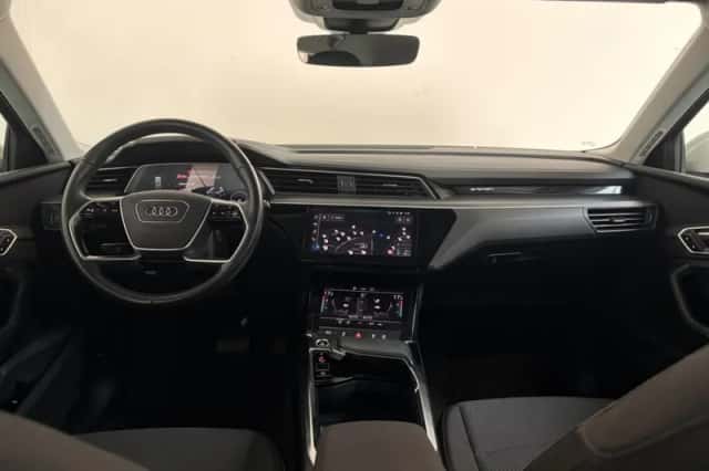 Audi e-tron (2021) thumbnail 3