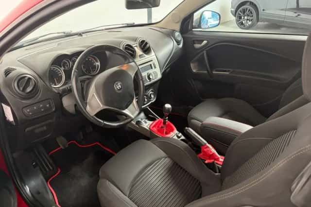 Alfa Romeo MiTo (2013) thumbnail 4
