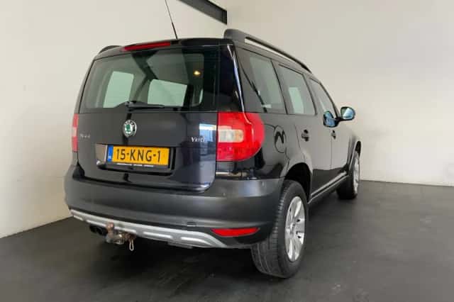 Škoda Yeti (2010) thumbnail 2