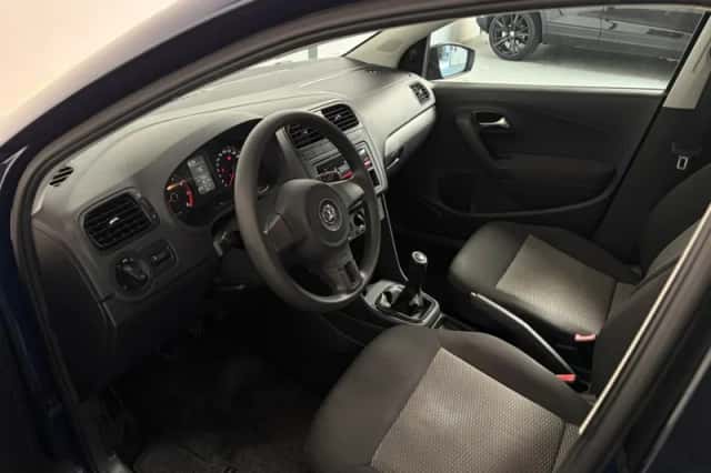 Volkswagen Polo (2009) thumbnail 4