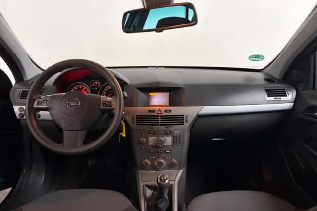 Opel Astra (2006) thumbnail 6