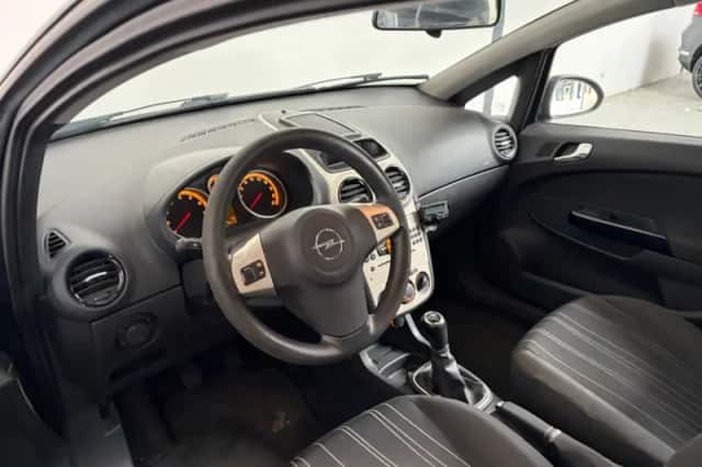 Opel Corsa (2007) thumbnail 6