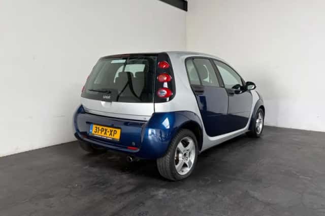 Smart ForFour (2005) thumbnail 2