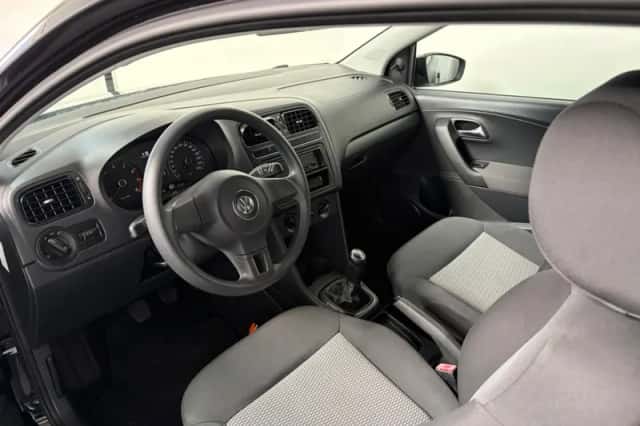 Volkswagen Polo (2012) thumbnail 3