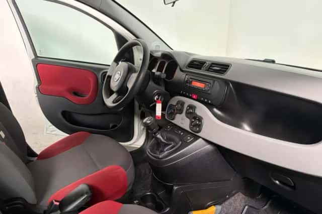 Fiat Panda (2014) thumbnail 5