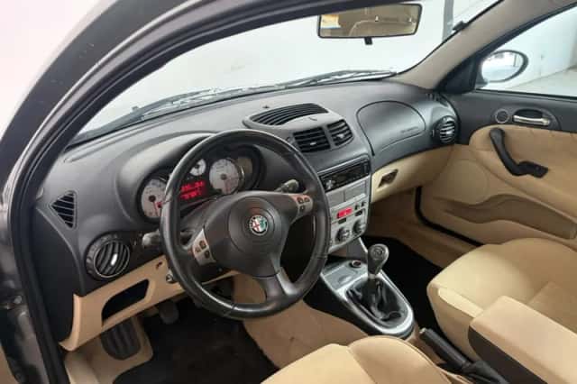 Alfa Romeo 147 (2005) thumbnail 6