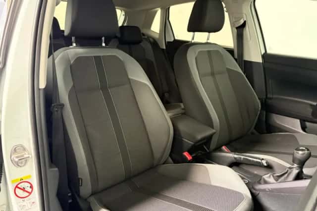 Volkswagen Polo (2019) thumbnail 5