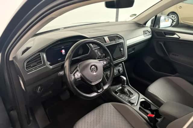 Volkswagen Tiguan (2018) thumbnail 6
